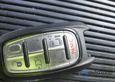 2022 Chrysler Pacifica Touring L из США, поврежденный, VIN 2C4RC1BG8NR106997